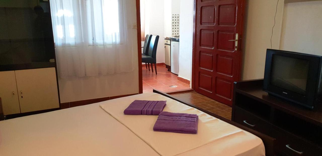 Apartments Prag ウルツィニ エクステリア 写真