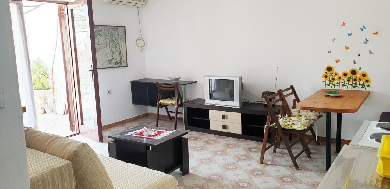 Apartments Prag ウルツィニ エクステリア 写真