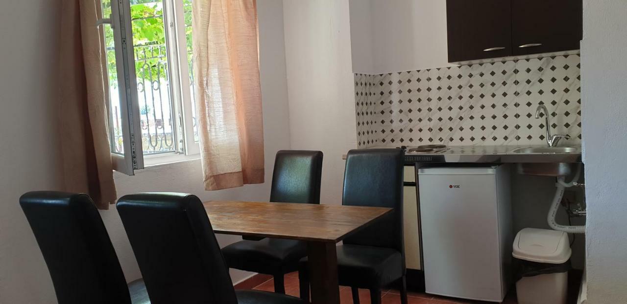 Apartments Prag ウルツィニ エクステリア 写真