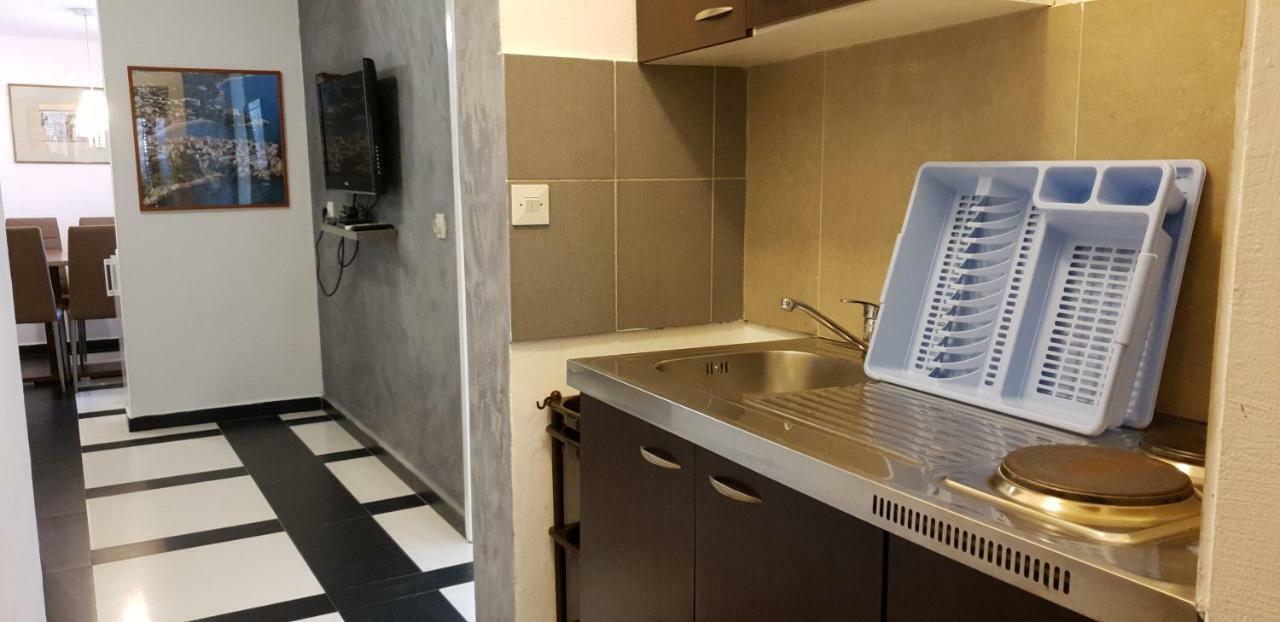Apartments Prag ウルツィニ エクステリア 写真