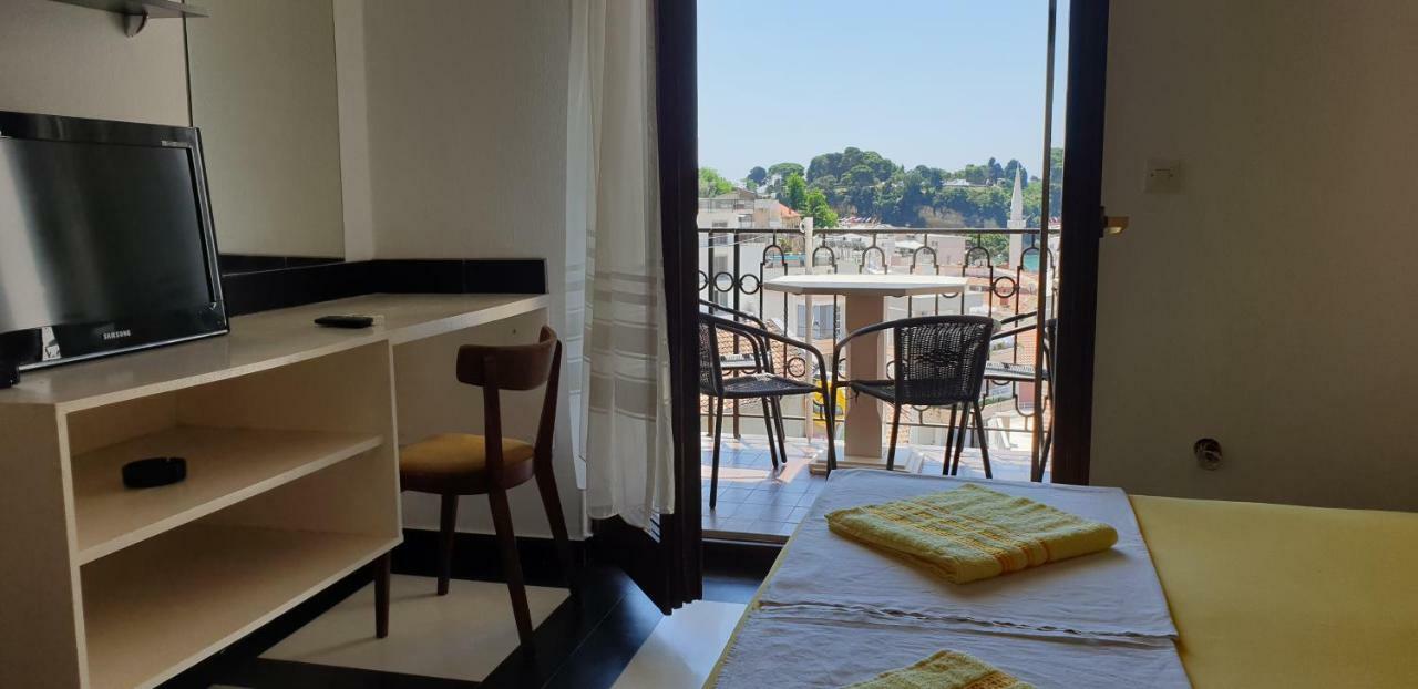 Apartments Prag ウルツィニ エクステリア 写真